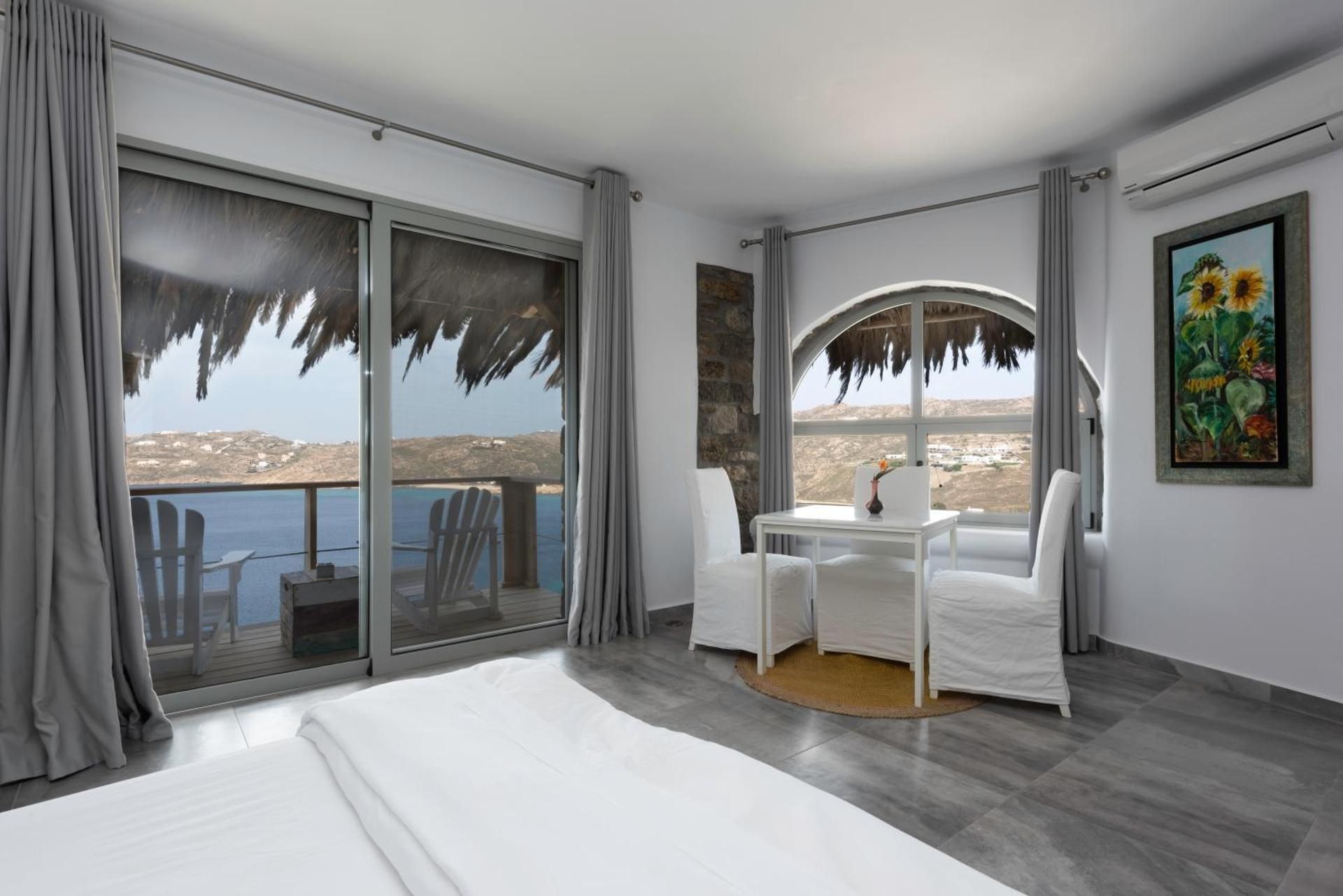  Deluxe Suite Sea View