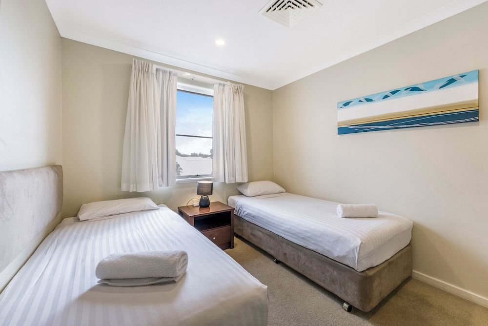 Mandurah Quay Resort Family Villa, 3 Bedrooms, Jetted Tub 5