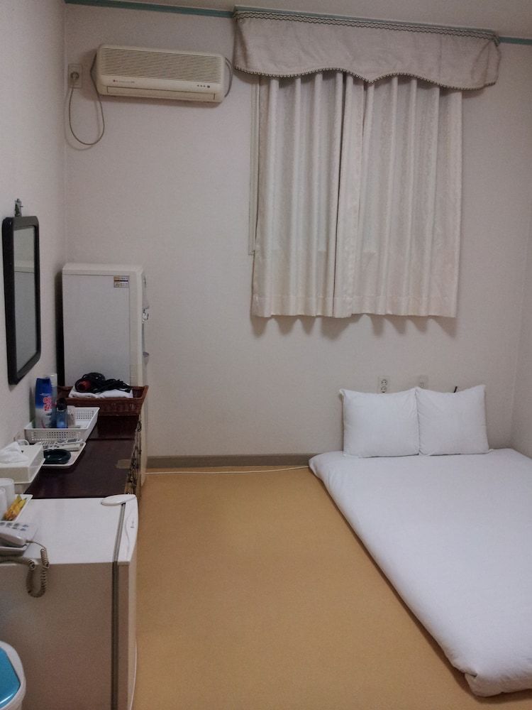 undefined Saerim Hotel 3