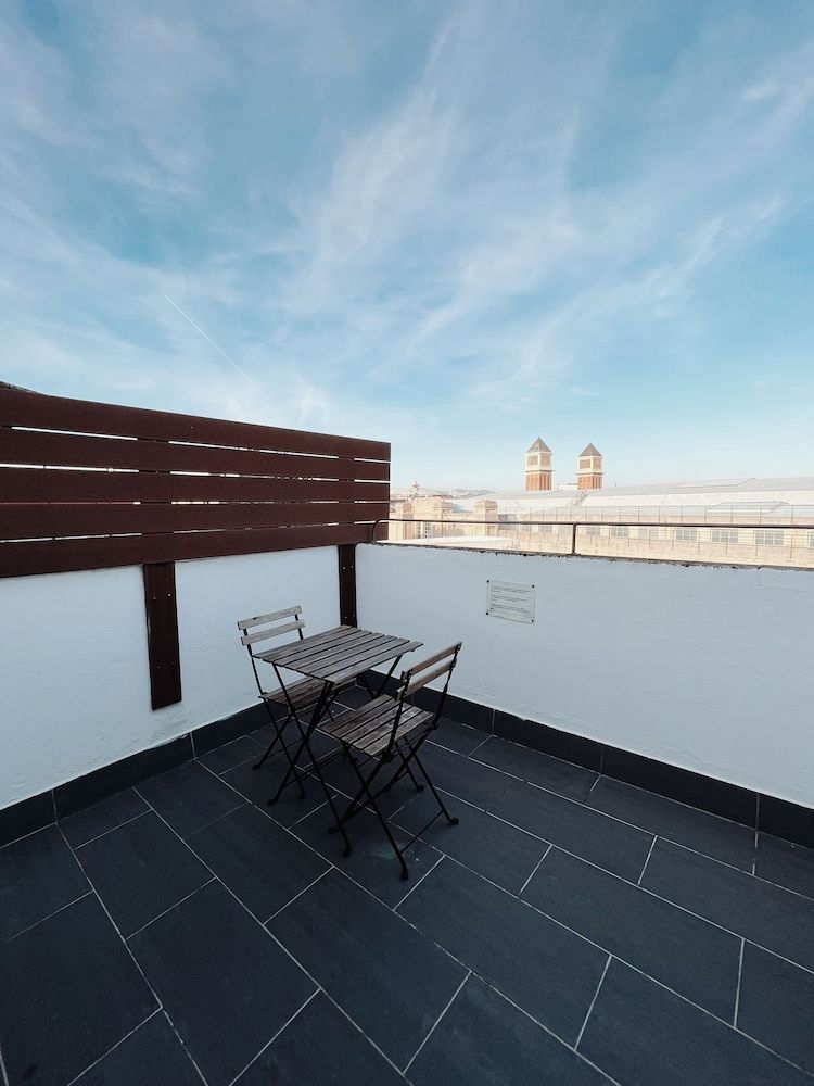 undefined Fira Centric Apartments by gaiarooms 8