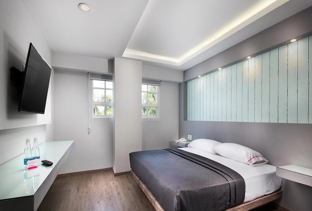 undefined Hotel MX congreso CDMX, Trademark Collection by Wyndham 3