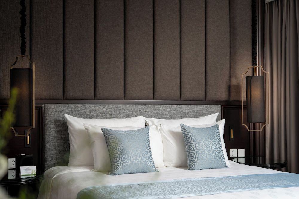 Elegant Suites Westlake Deluxe Double Room 5