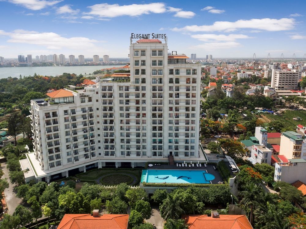 undefined Elegant Suites Westlake 5