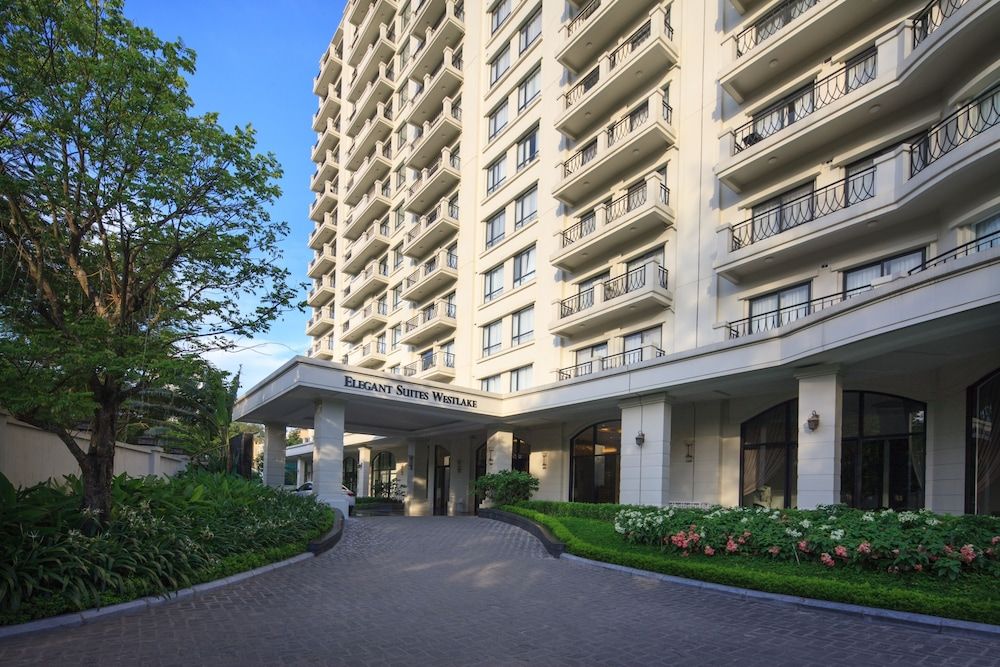 undefined Elegant Suites Westlake 8