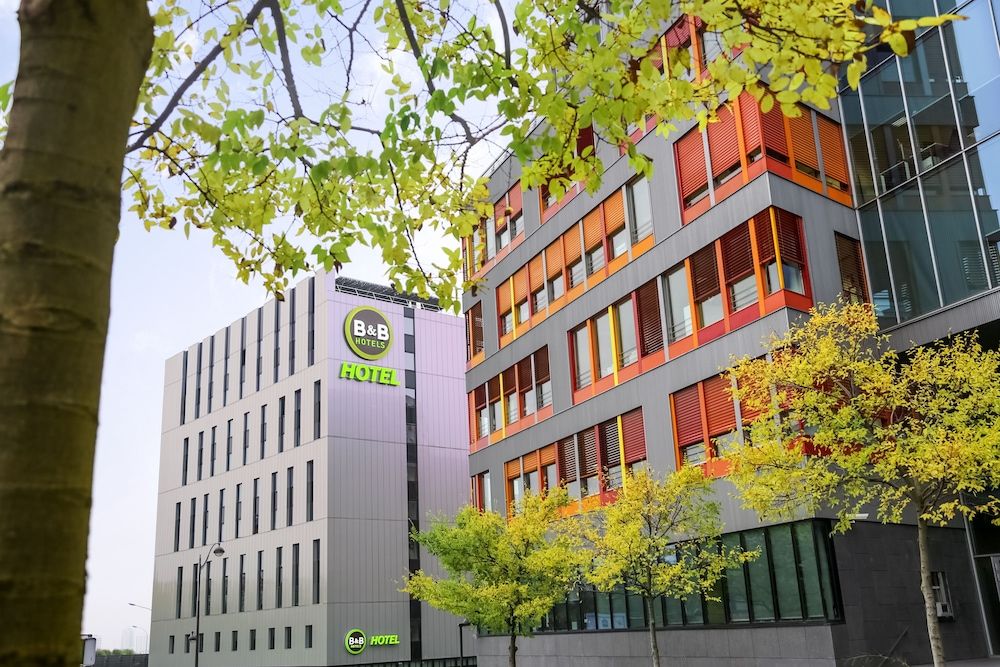 undefined B&B HOTEL Paris Porte des Lilas 3