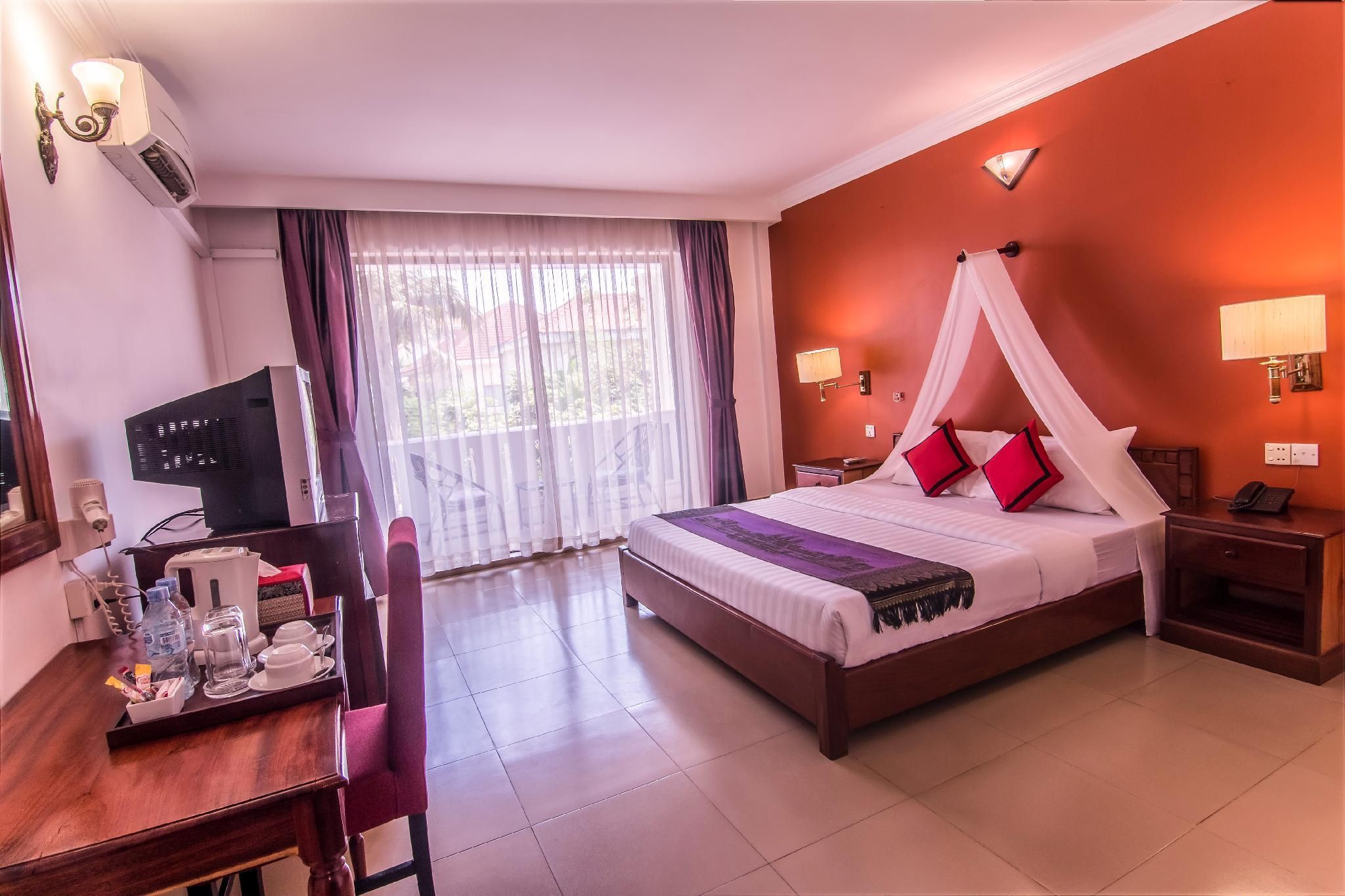 Superior Double Room with Balcony