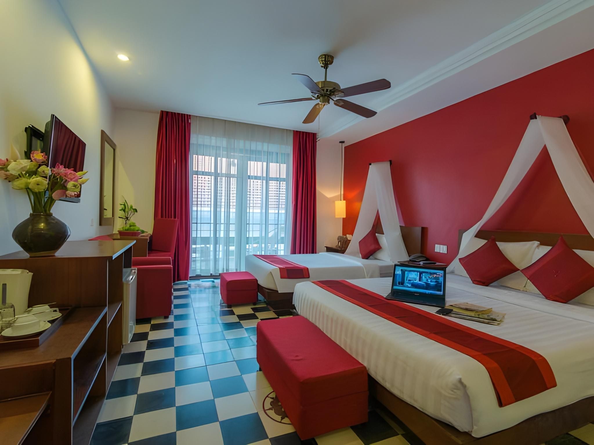 Superior Family with Balcony