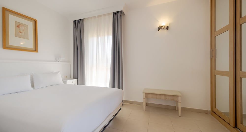 Duplex Villa, 2 adults and 2 children