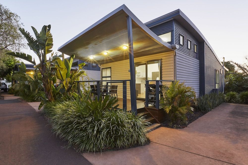 Jacuzzi Bungalow