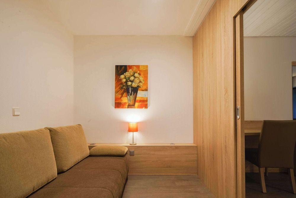 Best Western Plus Hotel Schwarzwald Residenz Family Room, 1 Double Bed with Sofa bed (with Sofabed) 11