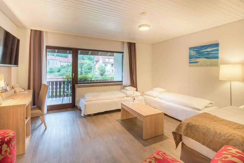 Best Western Plus Hotel Schwarzwald Residenz Standard Apartment, Multiple Beds (with Sofabed) 3