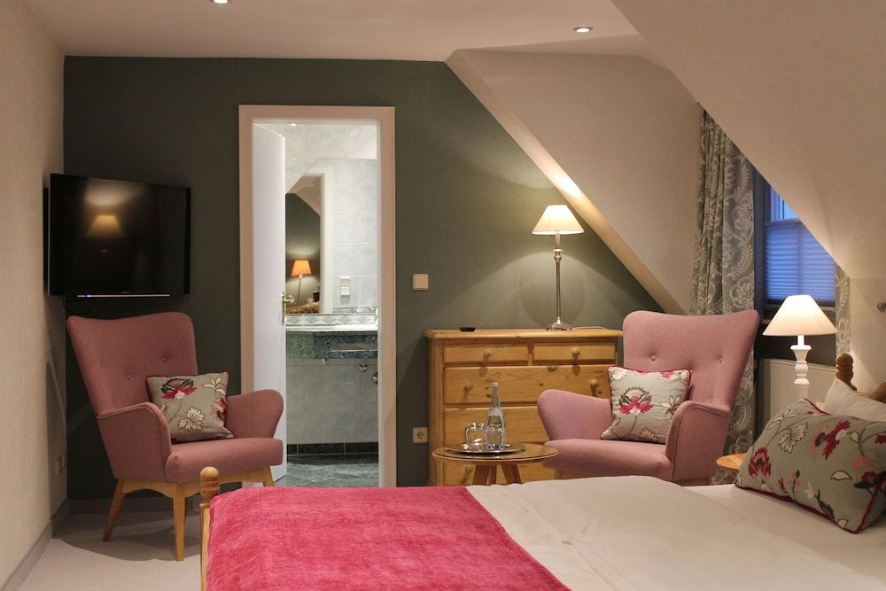 Romantik Hotel Markusturm Classic Double Room 11