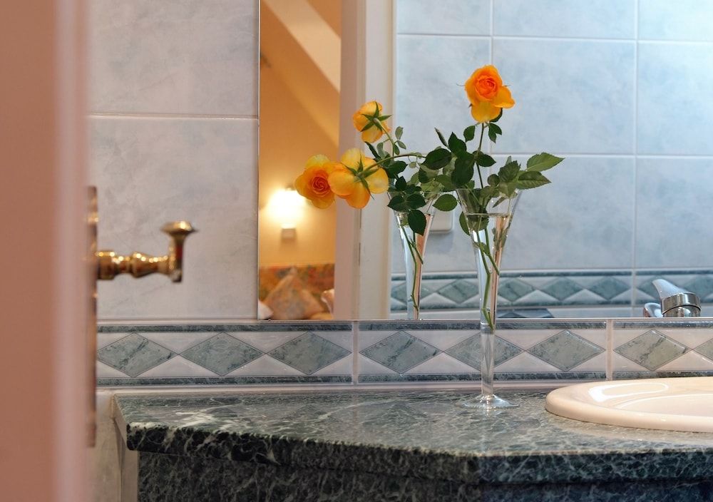 Romantik Hotel Markusturm Classic Double Room 9