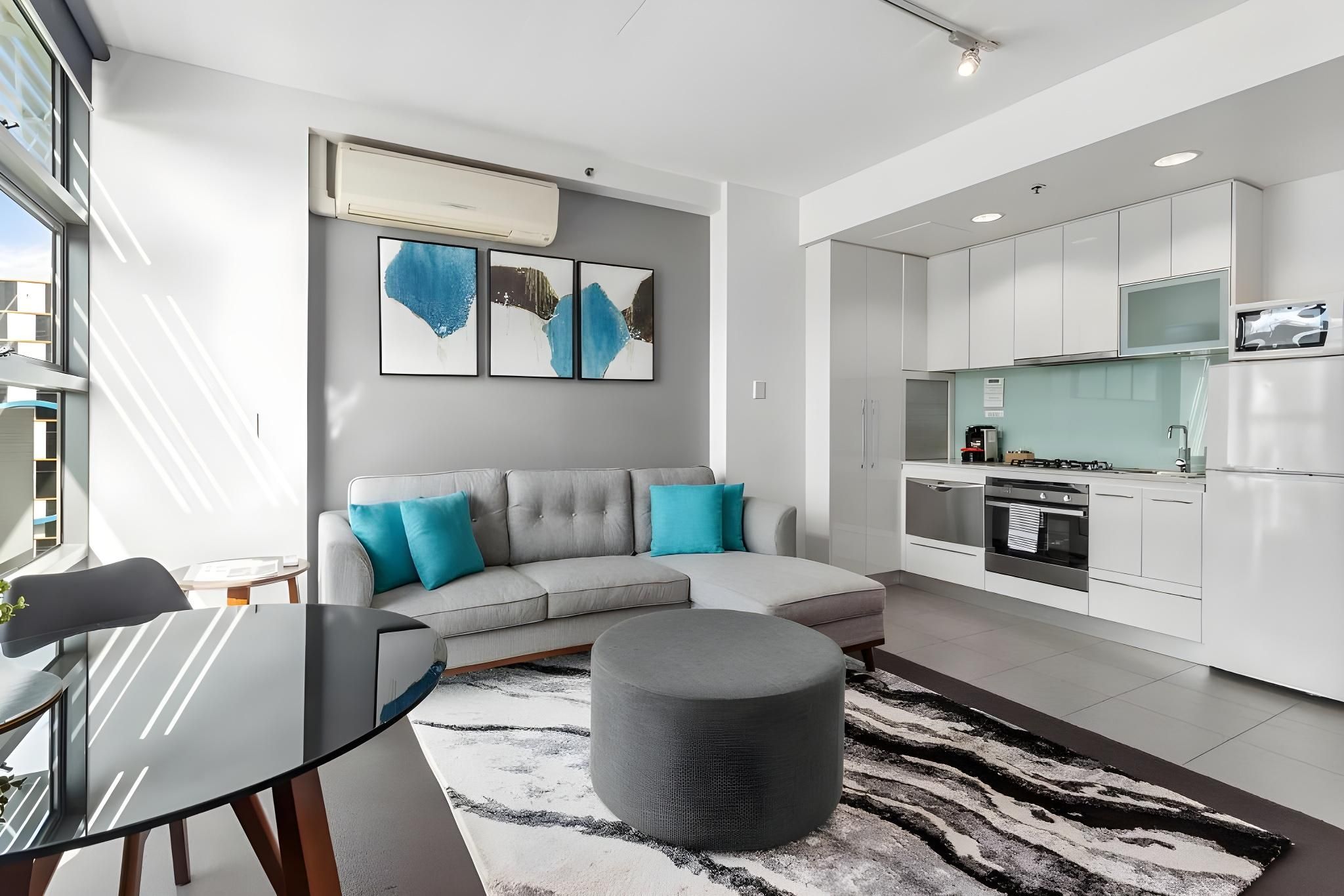 Docklands Private Collection – New Quay and City Harbour Apartments Soho One-Bedroom Apartment 3