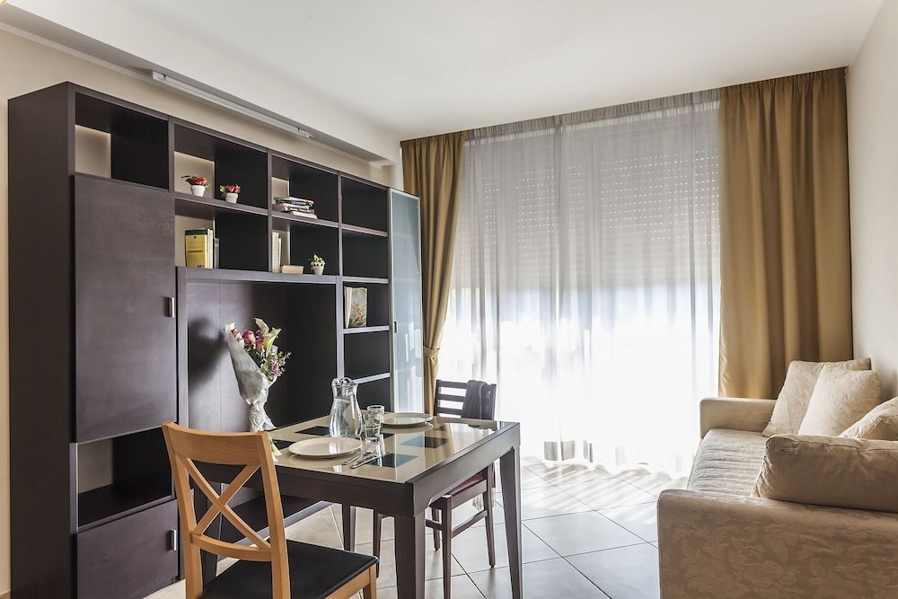 ApartHotel Anghel Superior Apartment 16