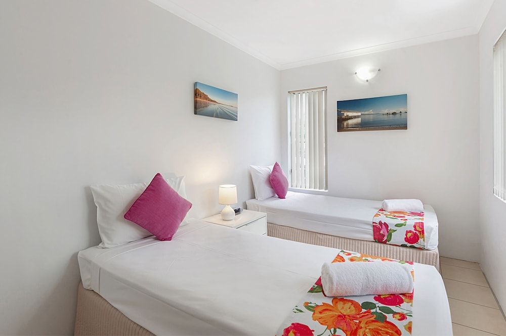 Port Douglas Outrigger Holiday Apartments Two Bedroom Apartment