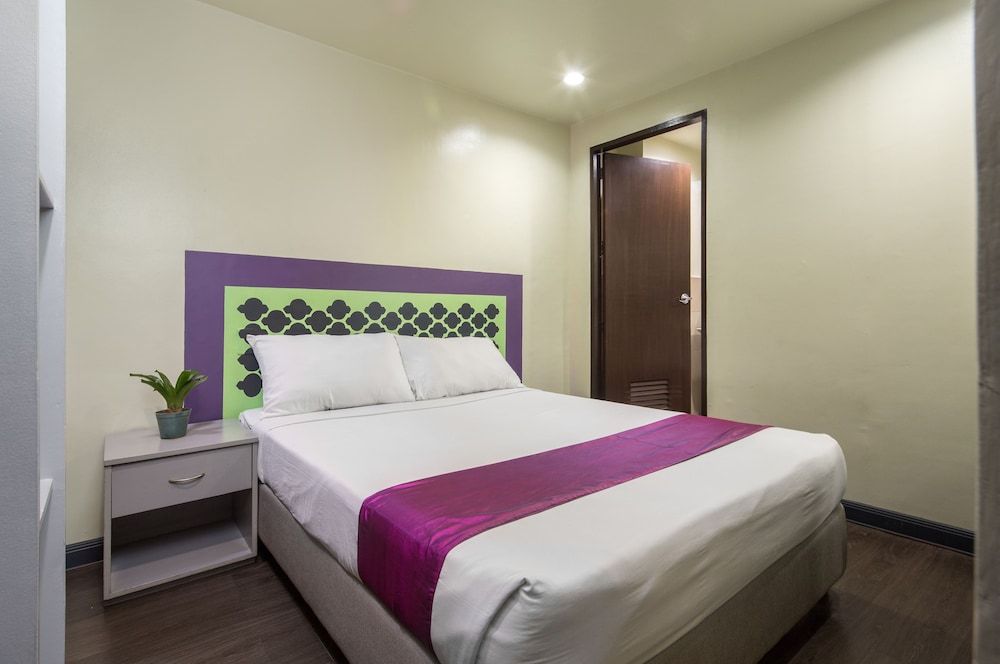 Standard Room, 1 Queen Bed, Smoking
