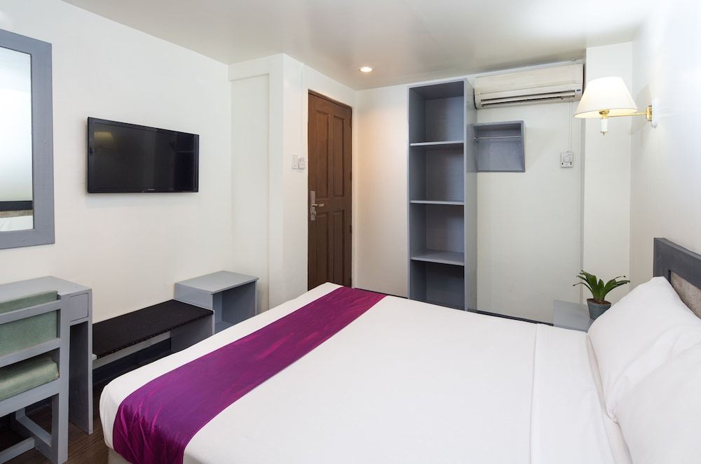 Standard Room, 1 Queen Bed, Smoking