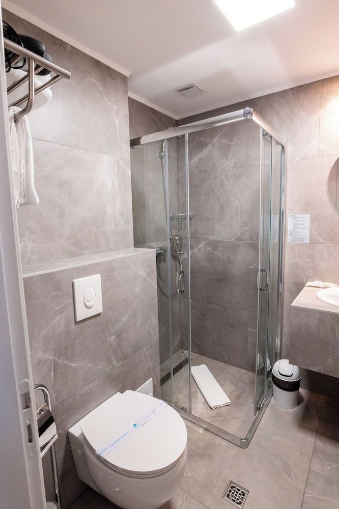 Stil Hotel Twin Room 8