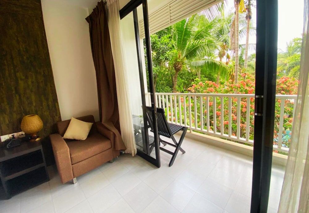 Ladear Angkor Boutique Hotel Deluxe Twin balcony with pool view 21