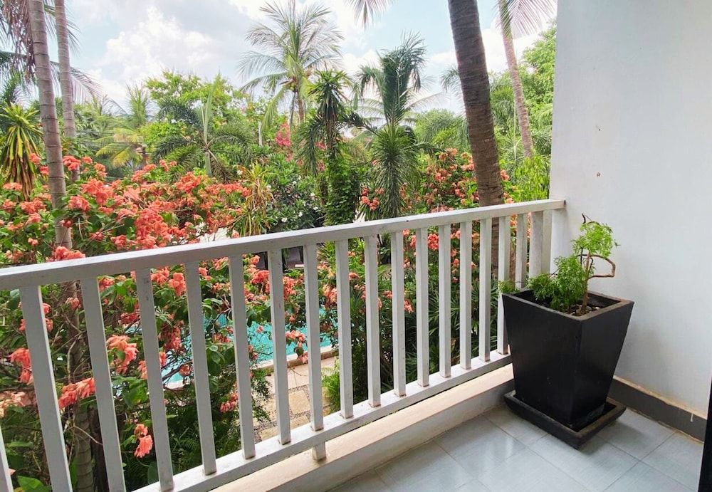 Ladear Angkor Boutique Hotel Deluxe Twin balcony with pool view 22