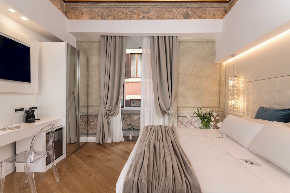 Argentina Residenza Style Hotel Standard Double or Twin Beds (Annex: Via del Sudario, 27) 7