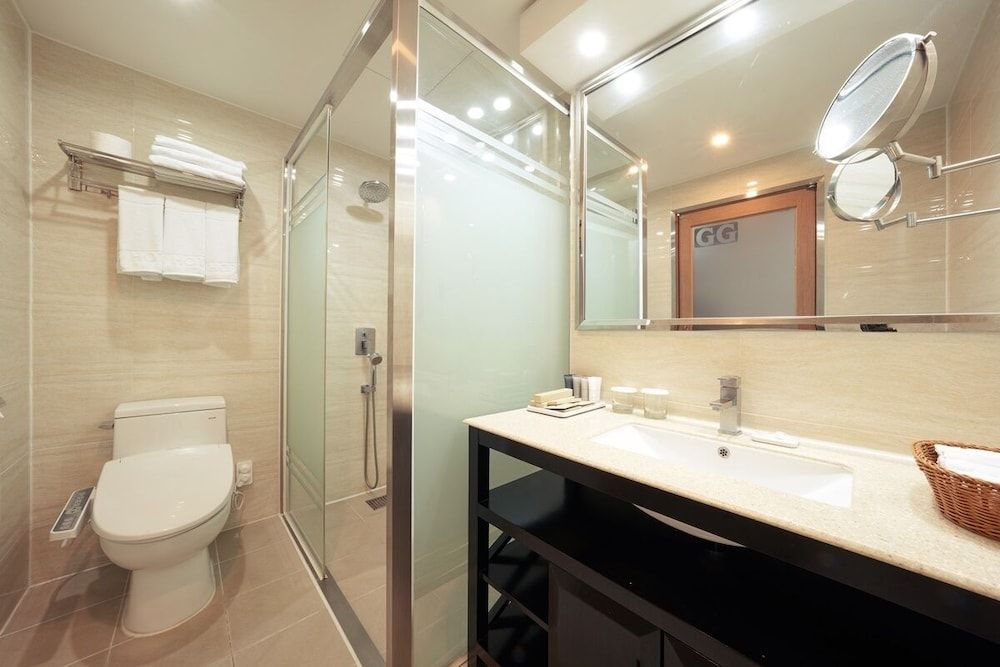 Gyeongju GG Tourist Hotel Suite 3