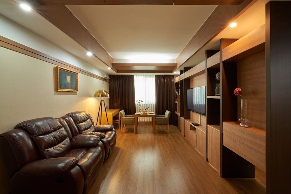 Gyeongju GG Tourist Hotel Royal Suite 4