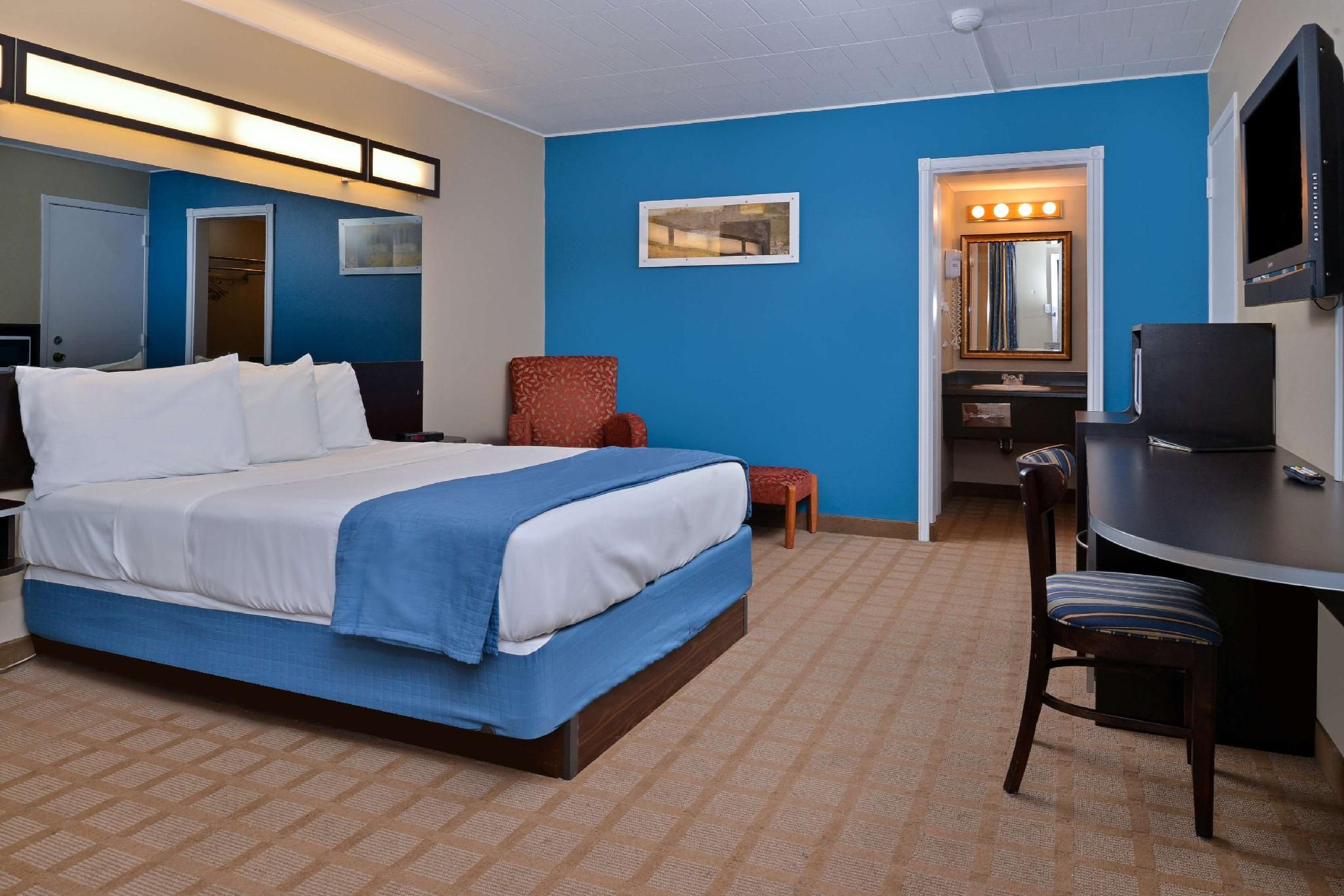 1 Queen Bed Non-Smoking
