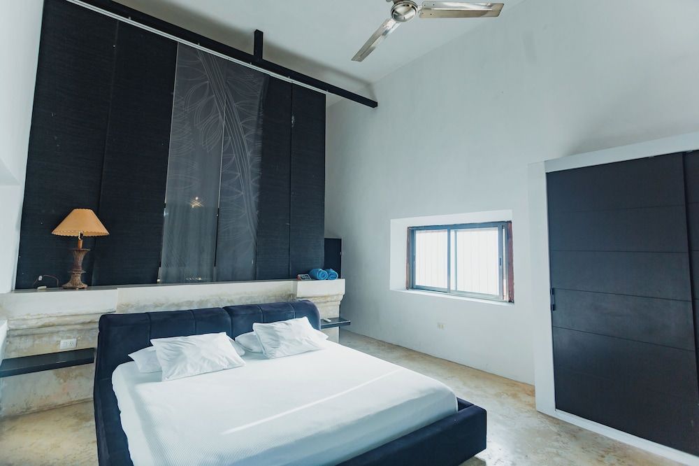 Hacienda Sacnicte Deluxe Room 4