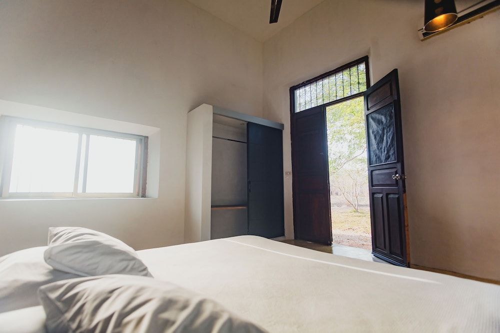 Hacienda Sacnicte Deluxe Room 12