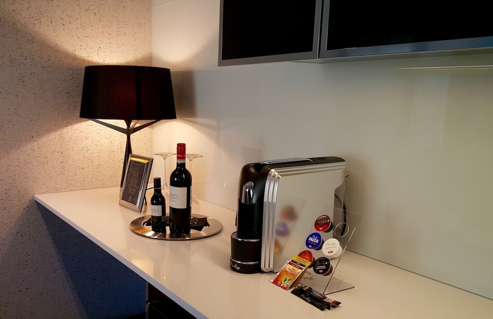 Arctic Light Hotel Polar room, street view 5