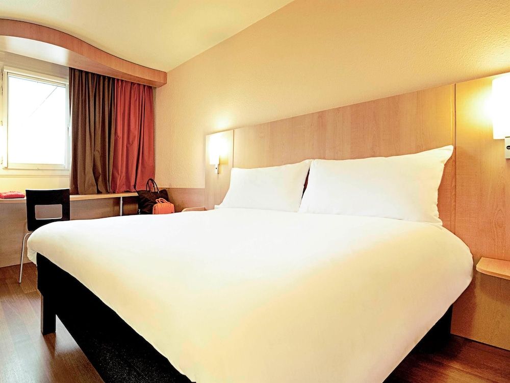 Ibis Paris Canal Saint Martin Standard Double Room, 1 Double Bed 2