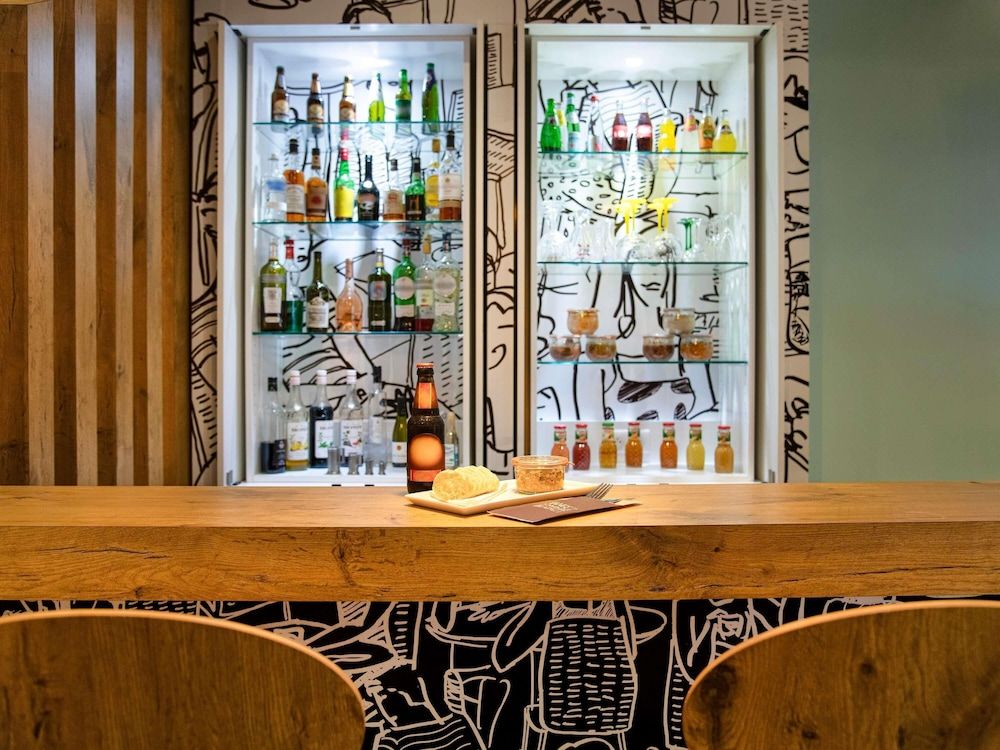 undefined Ibis Paris Canal Saint Martin 8