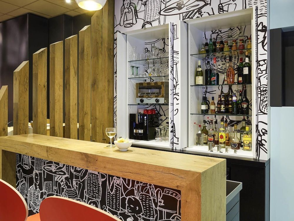 undefined Ibis Paris Canal Saint Martin 6