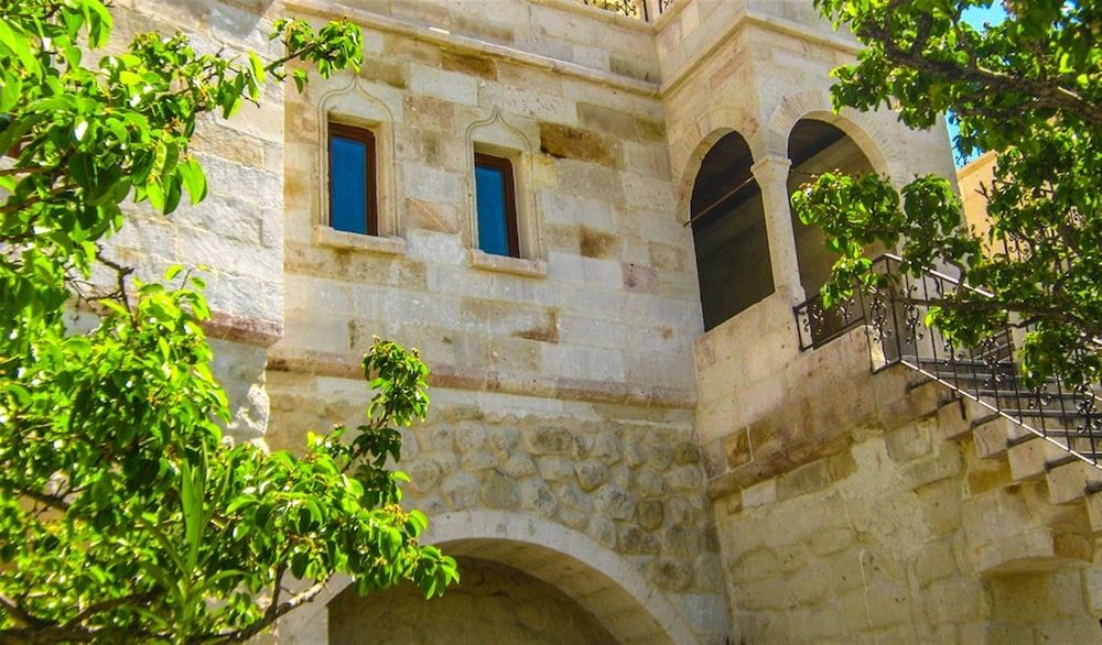 undefined Elysée Cave House 9