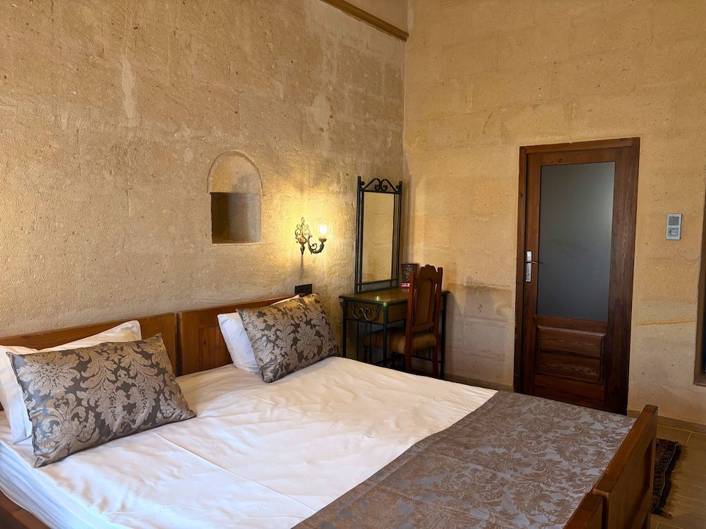 Elysée Cave House Boutique Double or Twin Room 15