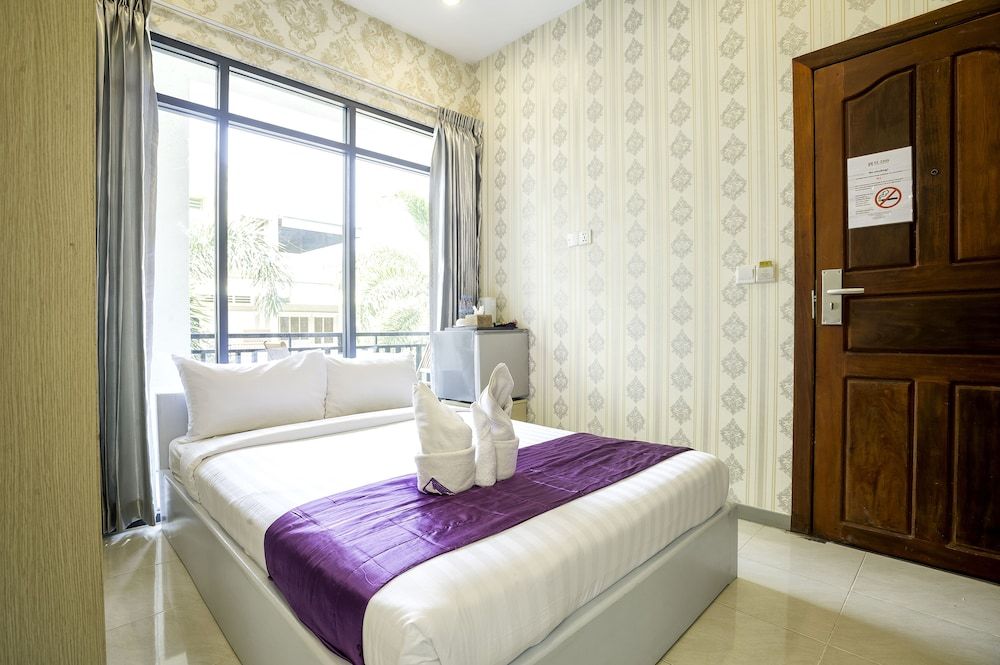 undefined White Residence Hotel & Apartment 3