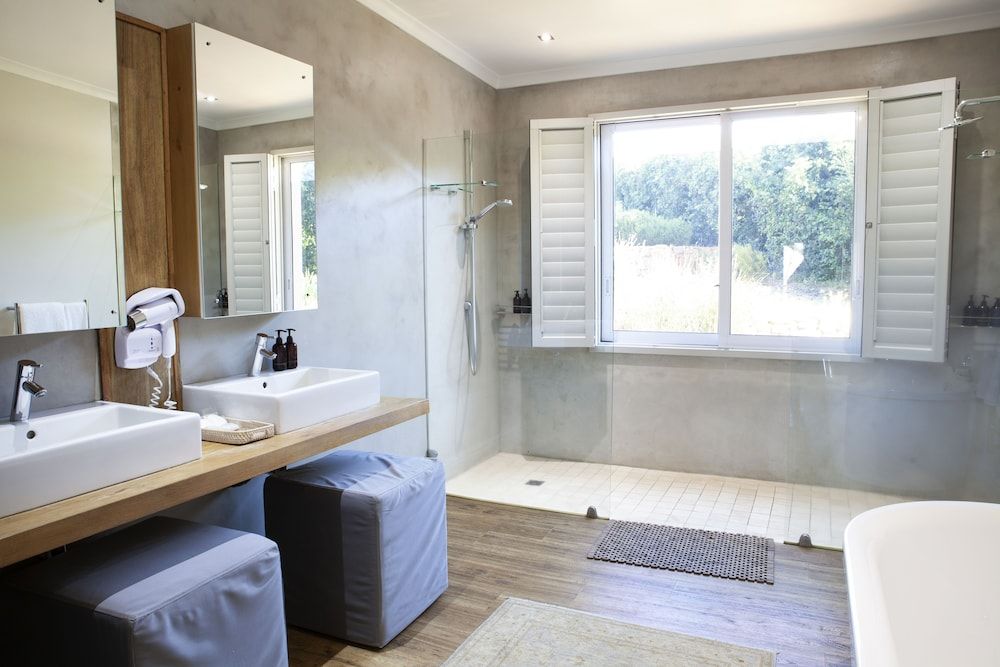 Angala Boutique Hotel Deluxe Room 6