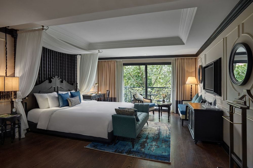 Aira Boutique Hanoi Hotel & Spa Executive Suite, Balcony