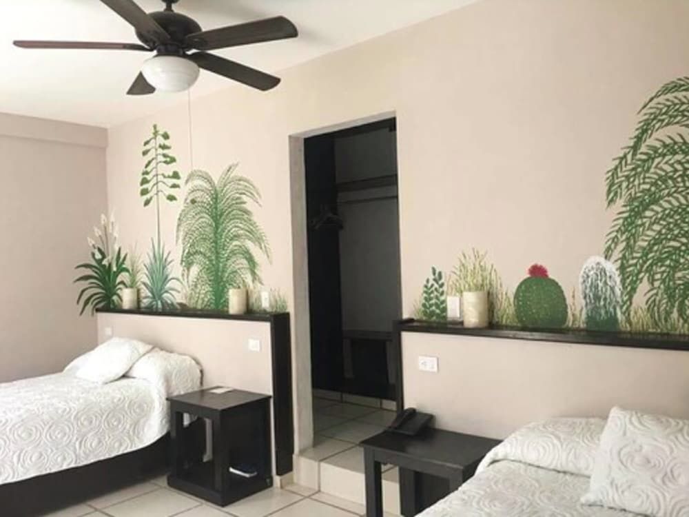 Hotel Calli Quetzalcoatl Triple Room 2