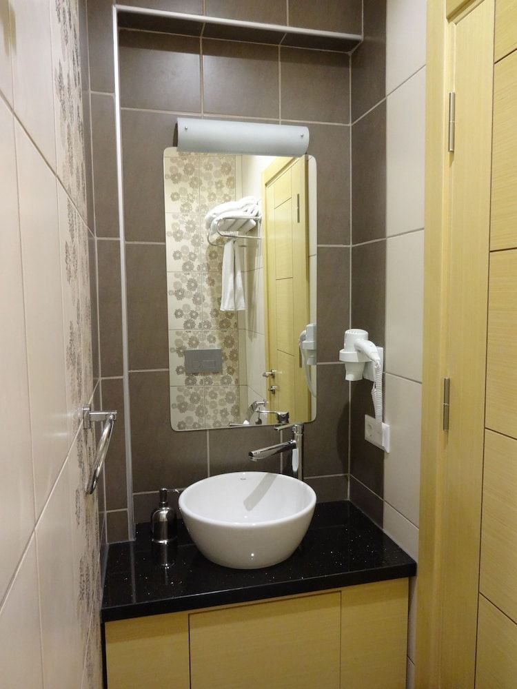 Bunkahaus Standard Room 16