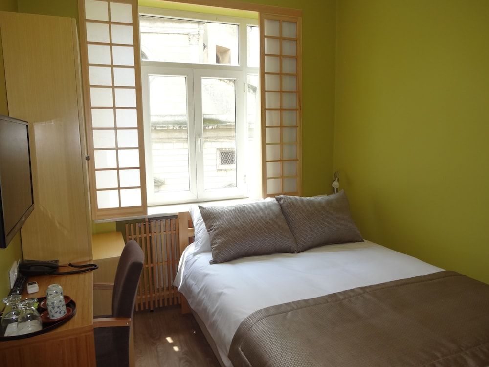 Bunkahaus Standard Room 6