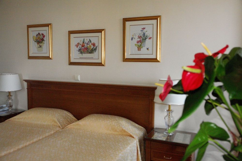 Cavalieri Hotel Single Room 3