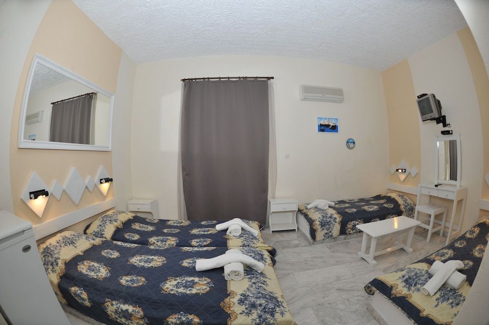 Quadruple Room, Mountain View