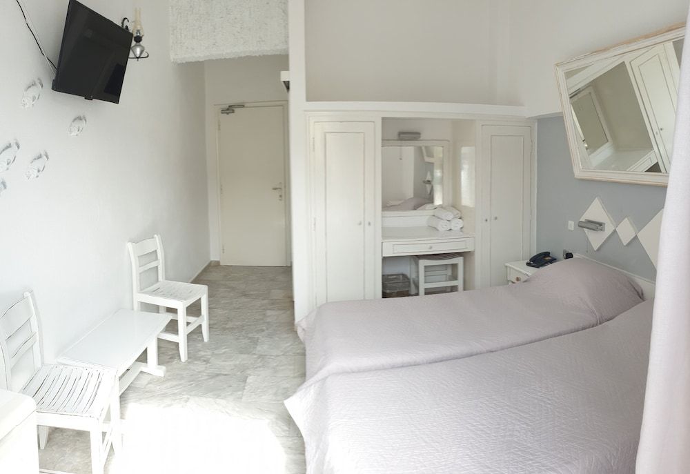 Porto Castello Standard Room 9