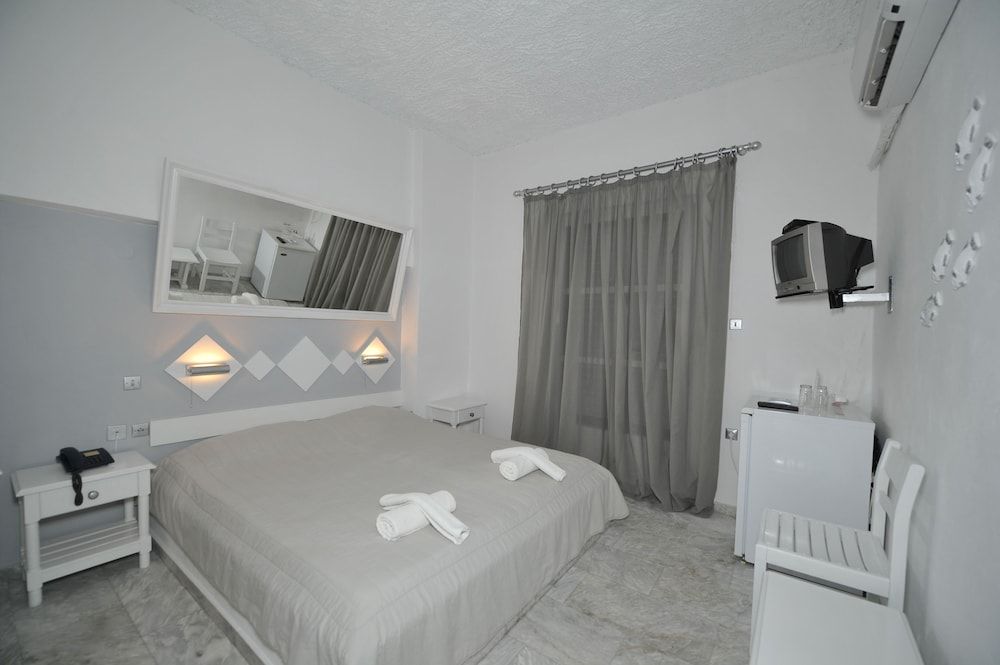 Porto Castello Standard Room 2