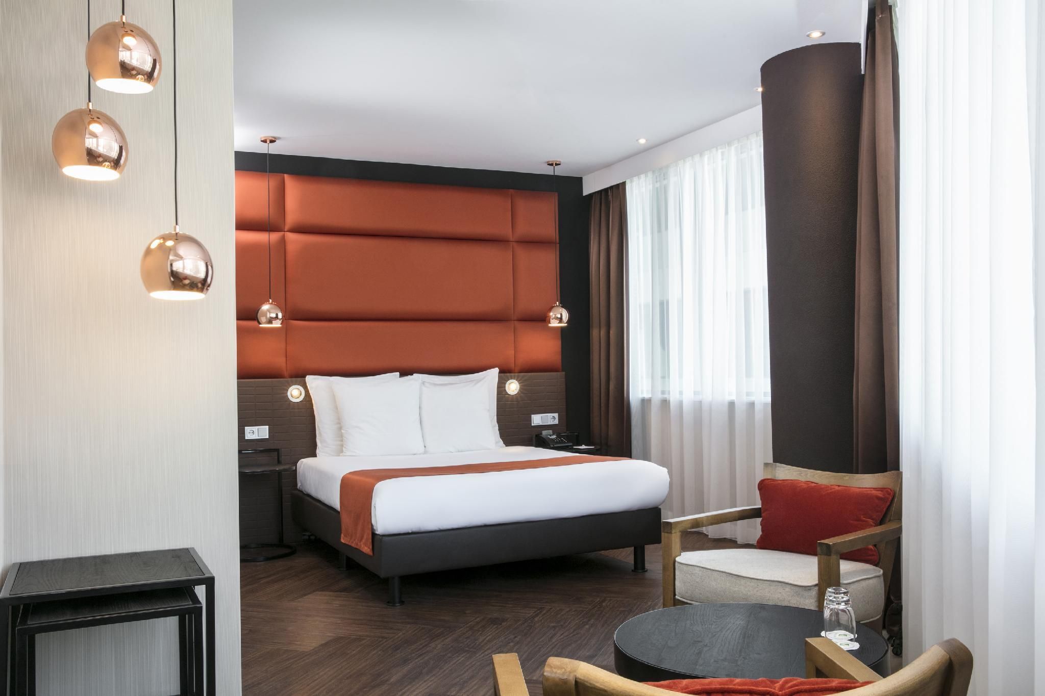 1 Bedroom Suite
