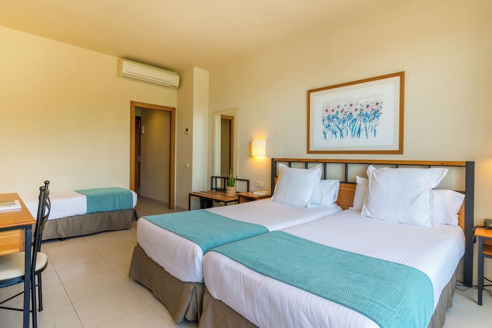 Standard Triple Room, Balcony