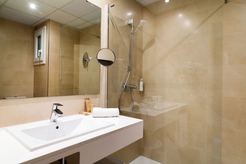 Hotel Hostalillo by Escampa Hotels Habitación doble ventana 4